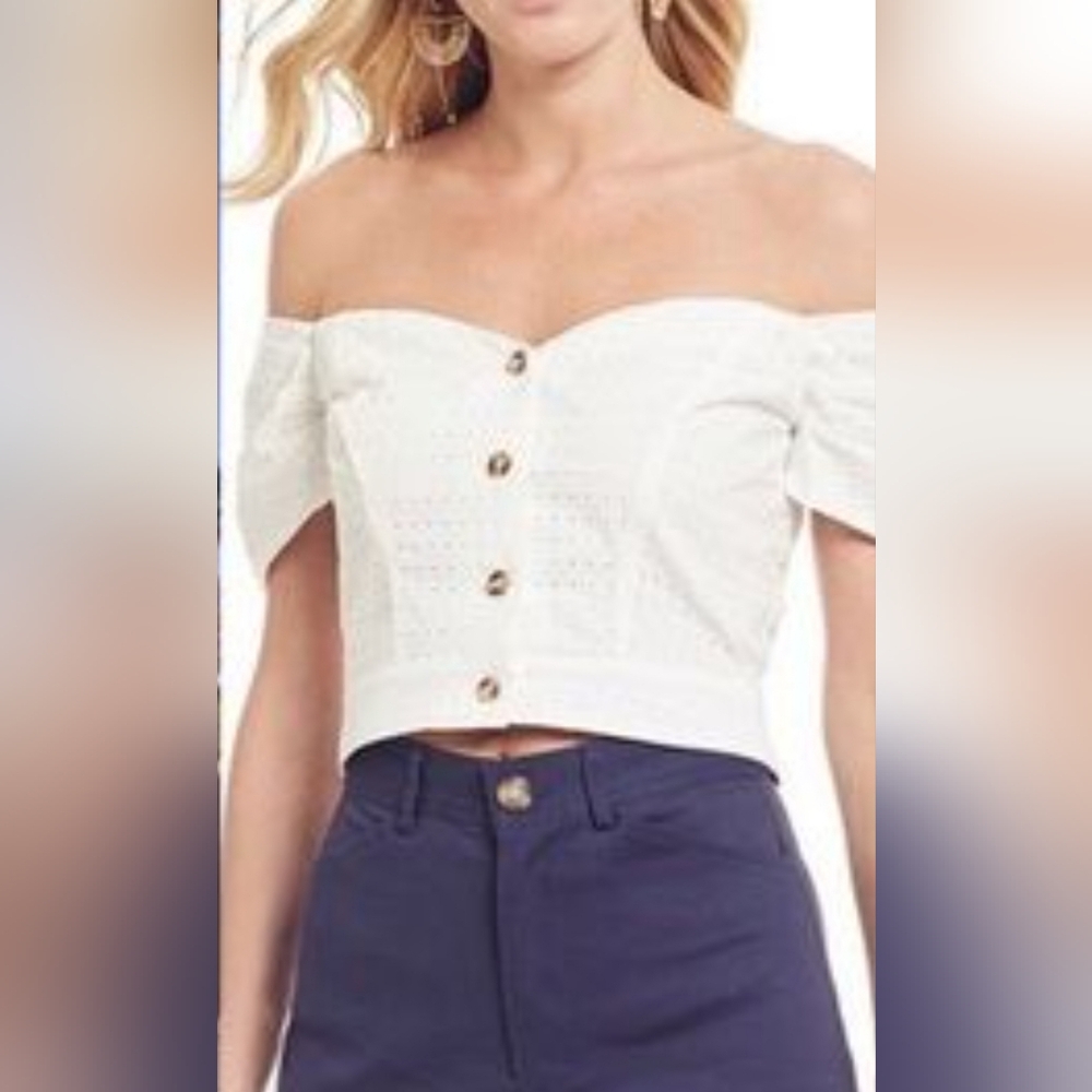 SOLD.Gianni Bini Eyelet Paloma Crop Off The Shoulder Top. Size XL.